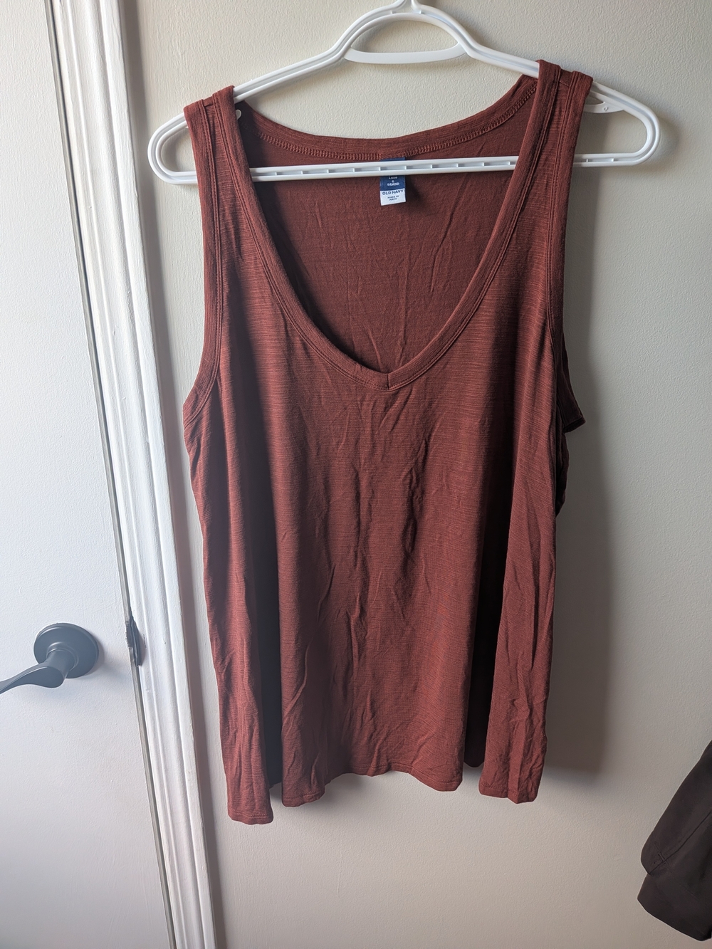 Old Navy V-Neck Tank Top - Rust